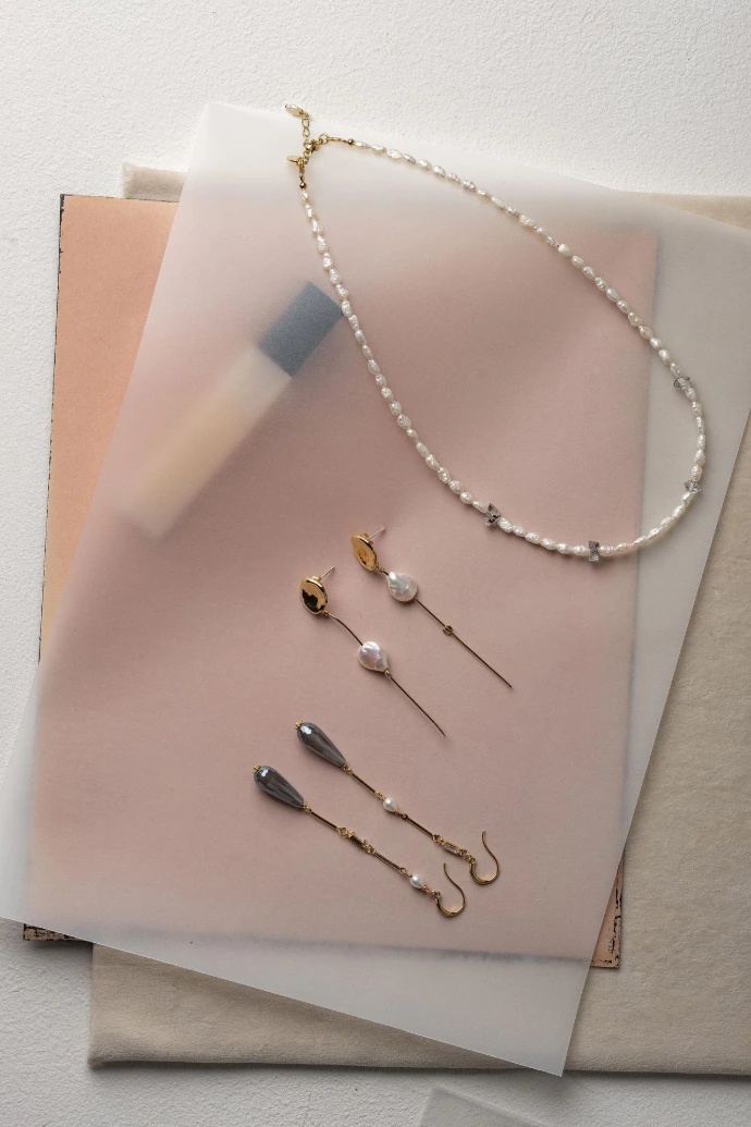 Collier et boucles d'oreilles
