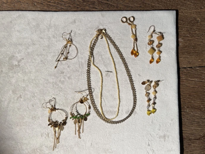 Collier et boucles d'oreilles