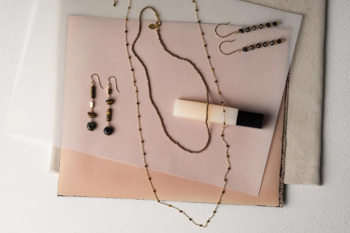 Collier et boucles d'oreilles