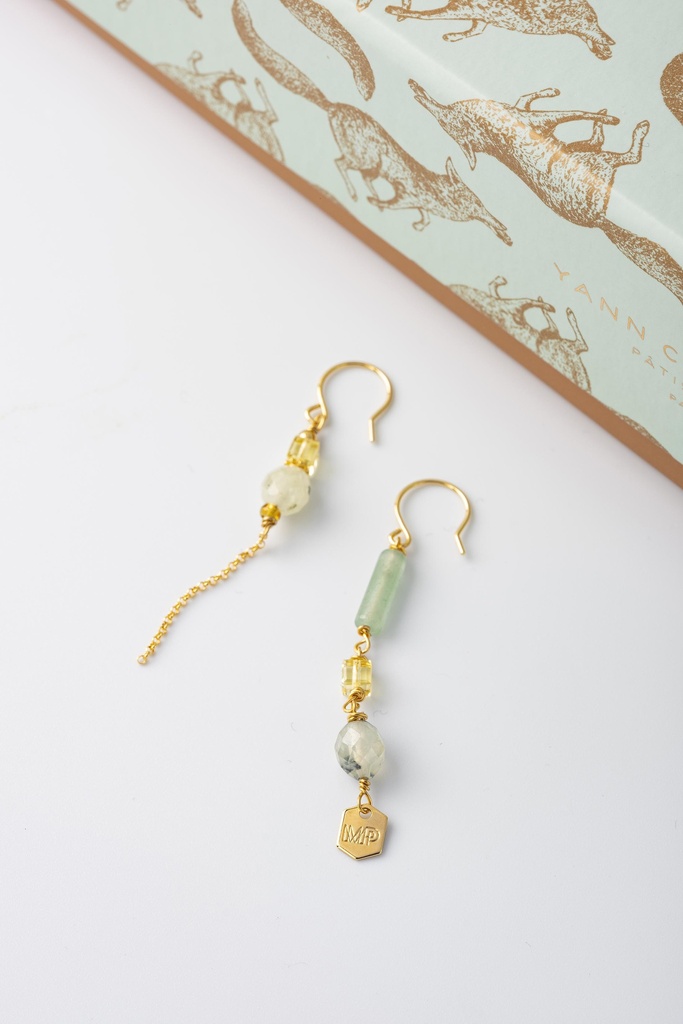 [222.VERY2-E-GLGR] VERY2 - EARRINGS | Gold Light green