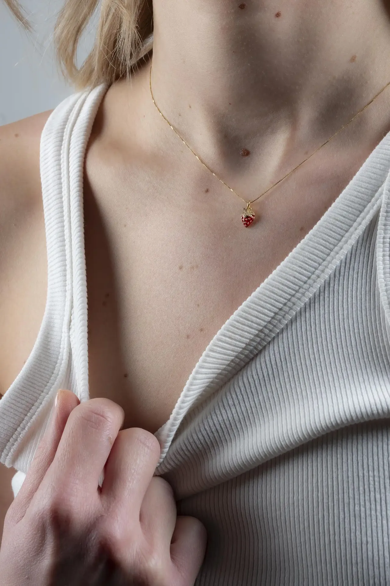 [261.SWEET/XS-N-GR] SWEET - COLLIER | Gold Red